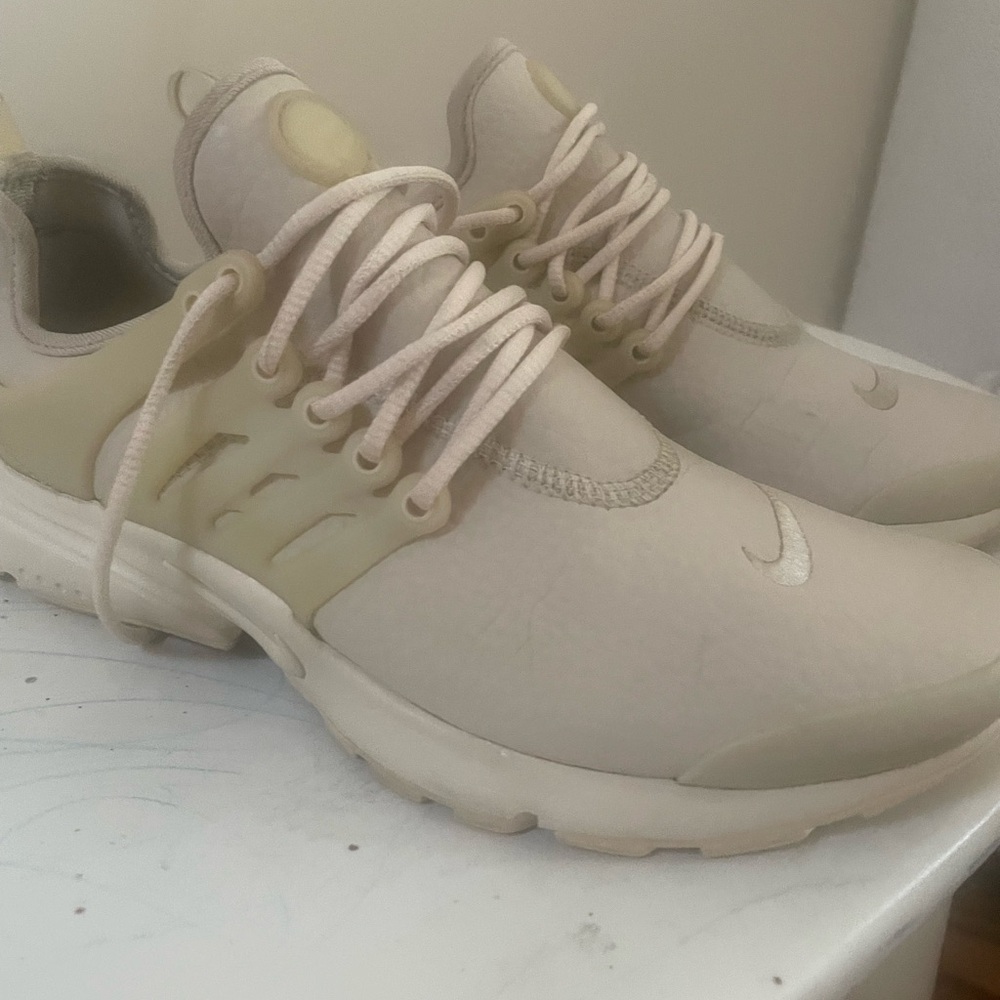 Nike Light Beige Athletic Shoes - Picture 2 of 6